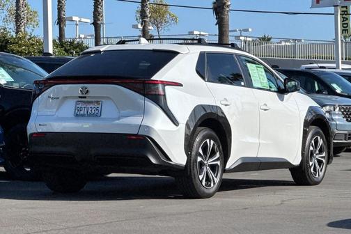 2024 Toyota bZ4X XLE