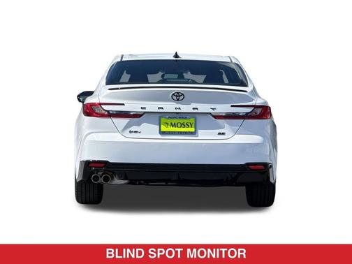 Ice Cap 2026 Toyota Camry SE