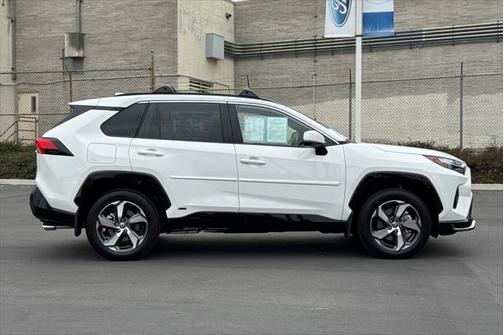 2025 Toyota RAV4 Hybrid SE
