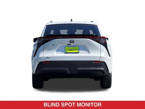 Wind Chill Pearl 2026 Toyota bZ XLE Plus