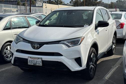 2018 Toyota RAV4 LE