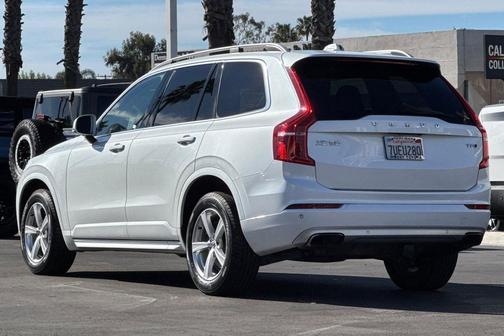 2016 Volvo XC90 T5 Momentum