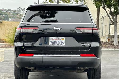 2022 Jeep Grand Cherokee L Laredo