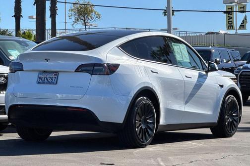 2023 Tesla Model Y Long Range Dual Motor All-Wheel Drive