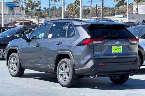 2025 Toyota RAV4 Hybrid LE