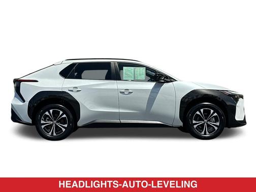 Wind Chill Pearl 2024 Toyota bZ4X XLE