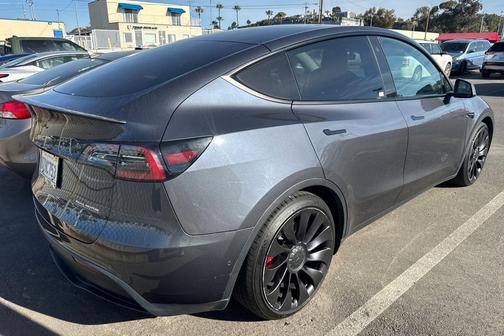 2022 Tesla Model Y Performance Dual Motor All-Wheel Drive