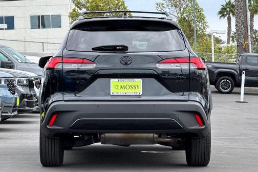 2024 Toyota Corolla Cross XLE