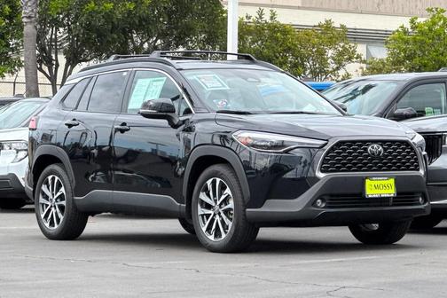 2024 Toyota Corolla Cross XLE