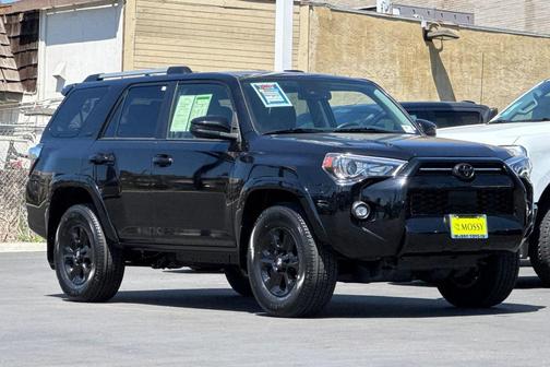 2024 Toyota 4Runner SR5
