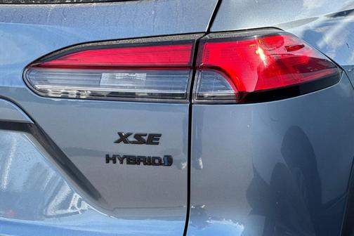 2024 Toyota Corolla Hybrid SE