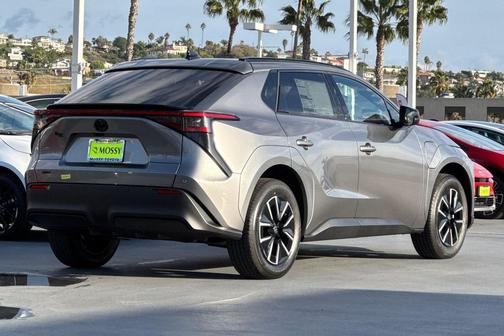 2026 Toyota bZ XLE Plus