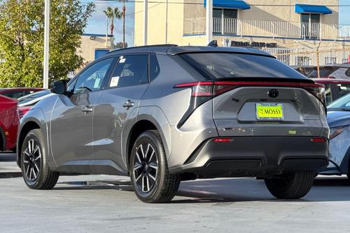 2026 Toyota bZ XLE Plus
