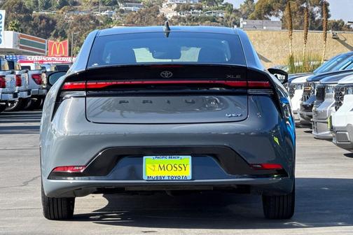 2024 Toyota Prius XLE