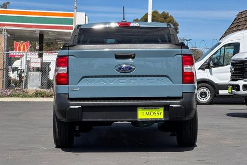 2023 Ford Maverick XL