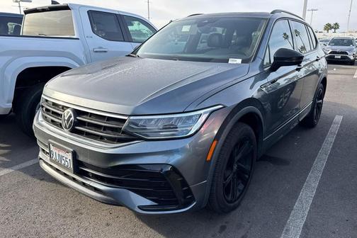 2023 Volkswagen Tiguan 2.0T SE R-Line Black