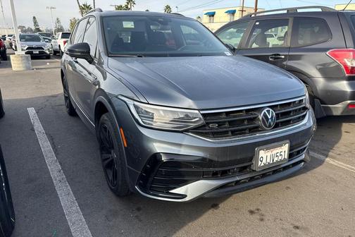 2023 Volkswagen Tiguan 2.0T SE R-Line Black