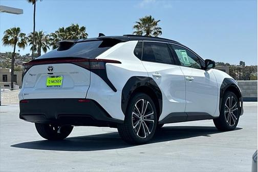 2025 Toyota bZ4X Limited