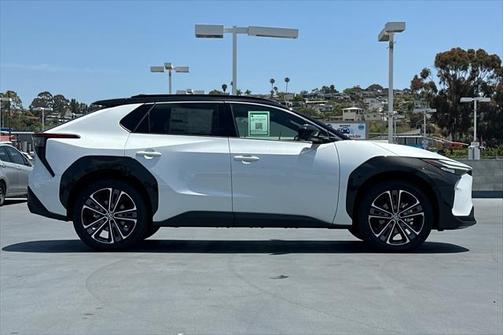 2025 Toyota bZ4X Limited