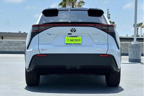 2025 Toyota bZ4X Limited