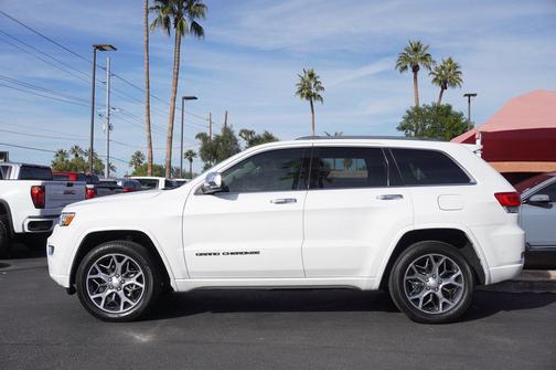 2020 Jeep Grand Cherokee Overland