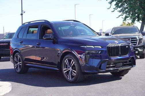 2023 BMW X7 M60i