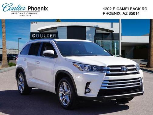 Photo 4 of 21 of 2018 Toyota Highlander Limited