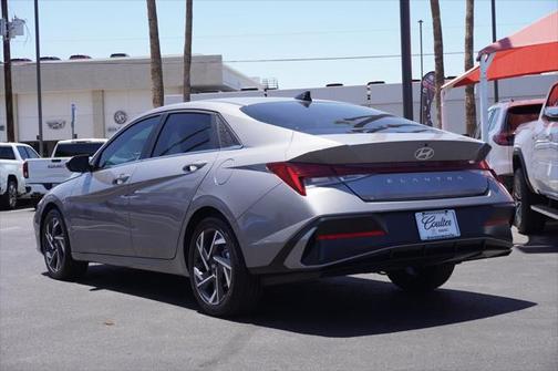 2025 Hyundai ELANTRA SEL