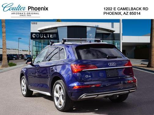 Photo 3 of 20 of 2021 Audi Q5 45 Premium