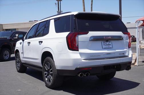 2023 GMC Yukon 4WD AT4