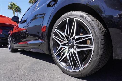 2022 Kia Stinger GT1