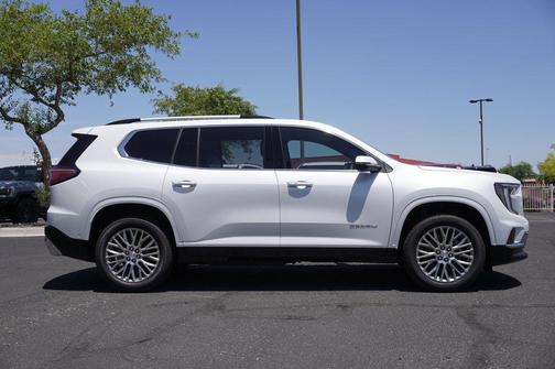 2025 GMC Acadia Denali
