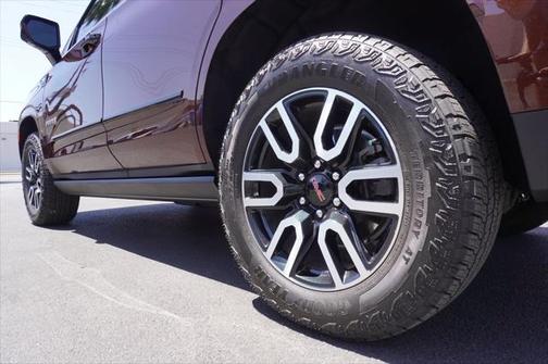 2023 GMC Yukon 4WD AT4