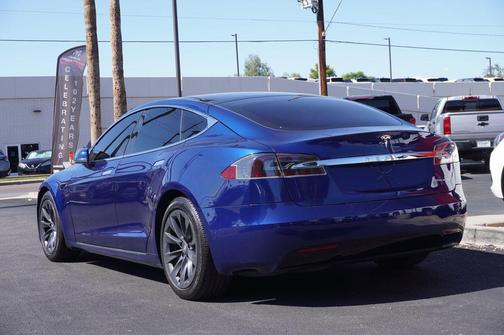 2020 Tesla Model S Long Range