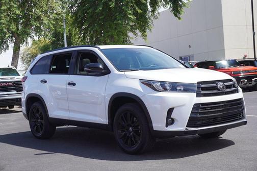 2019 Toyota Highlander SE