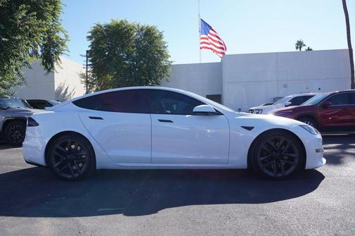2022 Tesla Model S Plaid