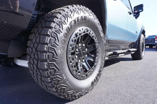 Neptune Blue Matte 2024 GMC HUMMER EV SUV 3X