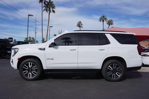 2022 GMC Yukon 4WD AT4