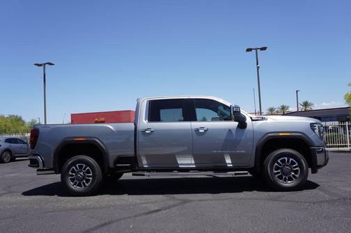 2025 GMC Sierra 2500 SLT