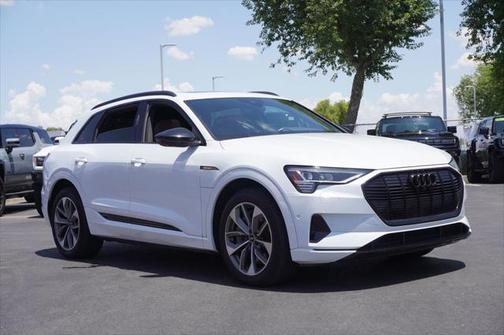 2021 Audi e-tron Premium Plus