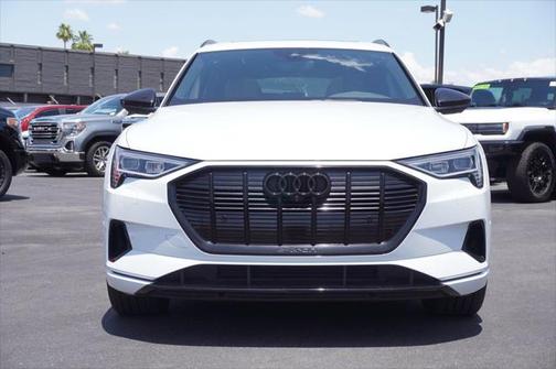 2021 Audi e-tron Premium Plus