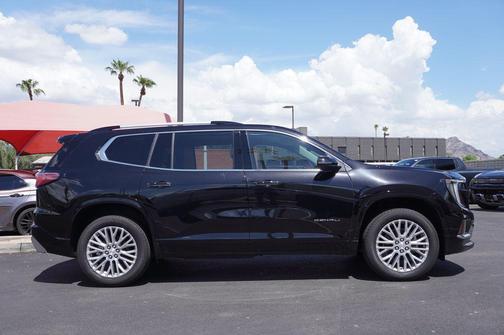 2025 GMC Acadia Denali