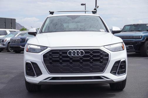 2022 Audi Q5 45 S line Premium Plus