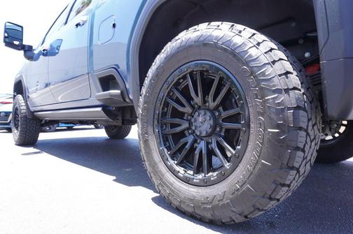 Downpour Metallic 2025 GMC Sierra 2500 Denali