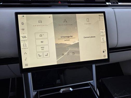 SANTOR BLK 2026 Land Rover Range Rover P550e SE