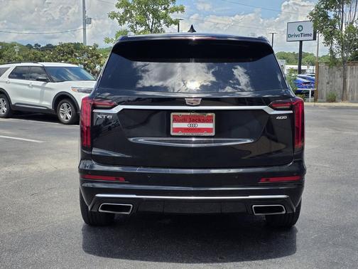 Stellar Black Metallic 2023 Cadillac XT6 Premium Luxury FWD