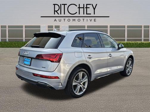 Florett Silver Metallic 2025 Audi Q5 45 S line Premium