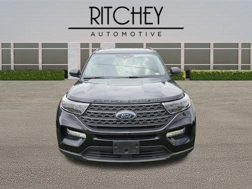 Agate Black Metallic 2021 Ford Explorer XLT