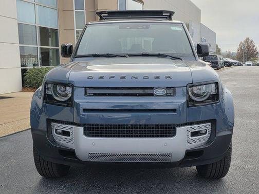 2025 Land Rover Defender 110 P400 S