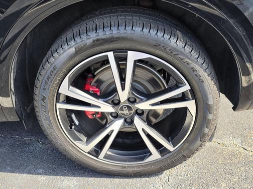 Mythos Black Metallic 2025 Audi Q5 45 S line Premium Plus